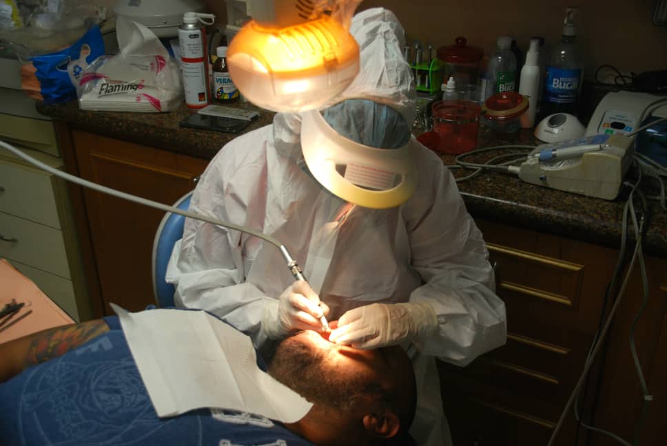 Visita de pacientes a clínicas dentales ha mermado hasta un 50%
